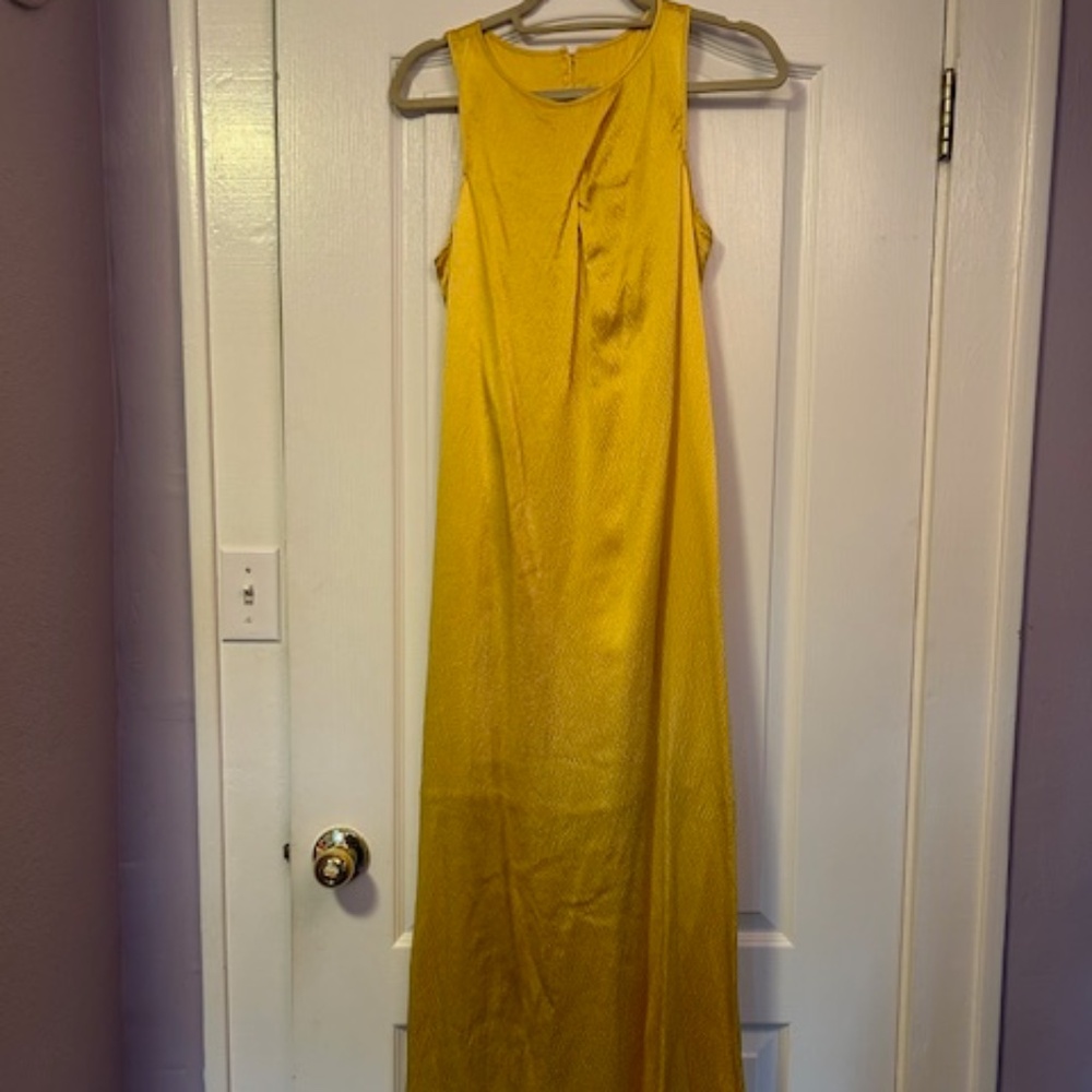 Banana Republic long gold gown -Size 4